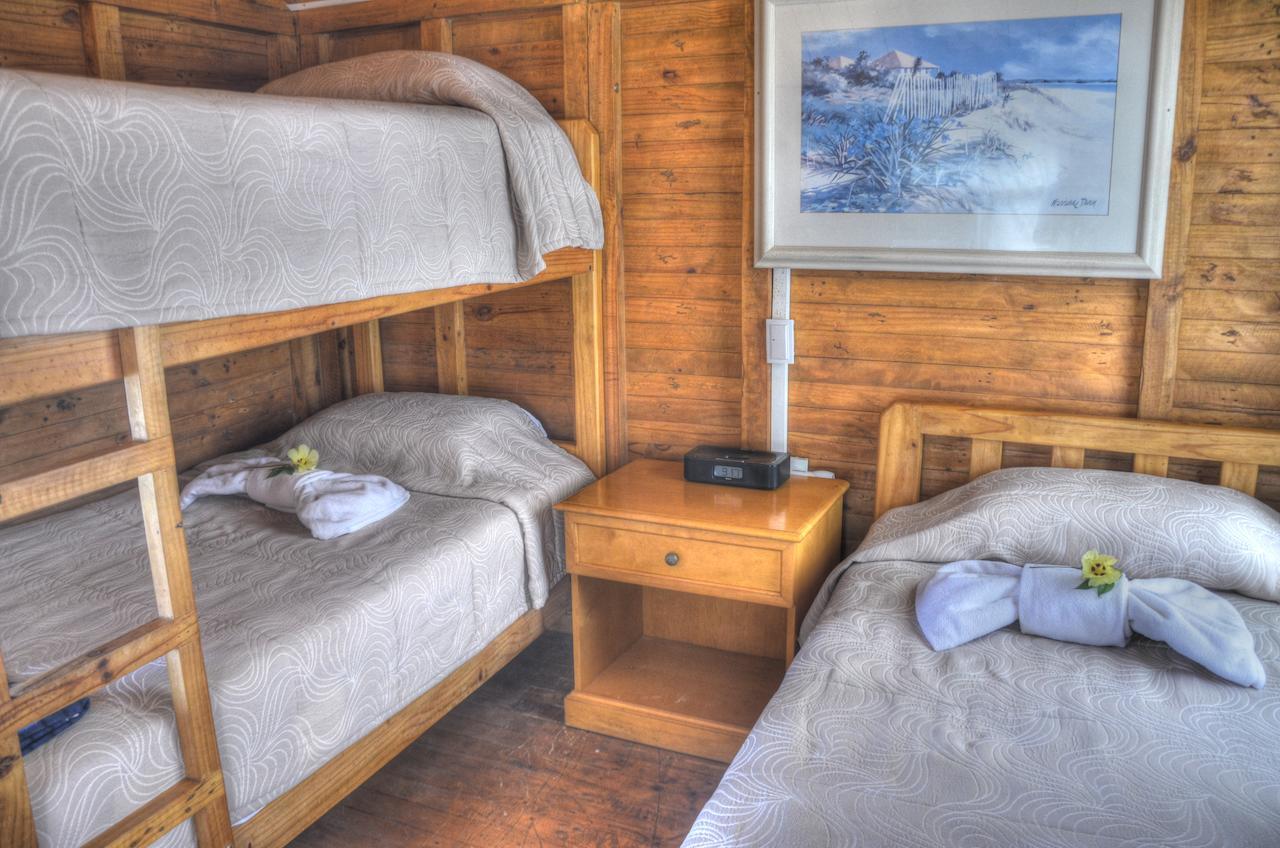 Floreana Lava Lodge Пуэрто-Веласко-Ибарра Номер фото